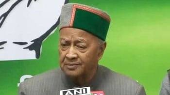 Video : Virbhadra Singh apologises for 'breaking cameras' remark