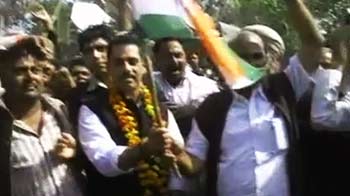 जमीन सौदों के मामले में रॉबर्ट वाड्रा को क्लीन चिट