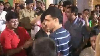 Dancing Dada: Ganguly bids farewell to Goddess Durga