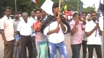 Video : Kudankulam protesters arrested as they try to lay siege to Tamil Nadu Assembly