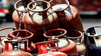 Video : Cooking gas could sway voters in hill state of Himachal