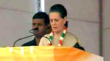 Video : Don't point fingers at us: Sonia Gandhi tells BJP