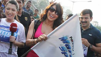 Bipasha's signature 'moves' have Mumbai getting fit