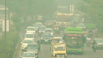 Winds back, Delhi smog shows signs of let-up