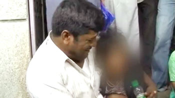 टीचर की पिटाई से बच्ची के दिमाग पर पड़ा असर टीचर की पिटाई से बच्ची के दिमाग पर पड़ा असर