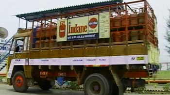 रियायती सिलिंडरों की संख्या बढ़ाने को बढ़ा दबाव