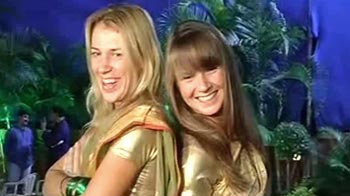 Tennis babes go desi