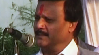 'दिल्ली में सुख भोग रहे हैं कांग्रेसी' 'दिल्ली में सुख भोग रहे हैं कांग्रेसी'