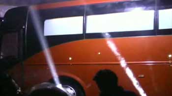 बस में प्लेन जैसी सुविधा, 'बस-होस्टेस' भी होंगी