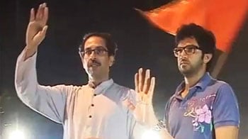 Video : Bal Thackeray better, says Shiv Sena; policemen keep vigil all night