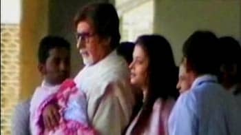 Video : When the Bachchans first took Beti B home