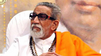 बाल ठाकरे : आलोचकों ने भी जिनकी छवि का लोहा माना