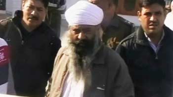 नामधारी की मुश्किलें और बढ़ीं