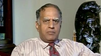 Government should cut excise duty to spur growth: SIAM