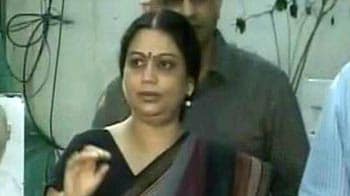 Video : Gujarat: Sanjiv Bhatt's wife to contest against Modi