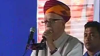 Some youngsters are more capable: Advani on Modi