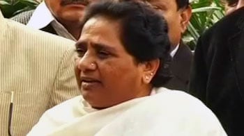 Video : Mayawati warns govt, says quota bill must be passed... or else