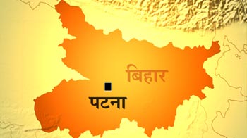 बिहार में जहरीली शराब पीने से पांच लोग मरे