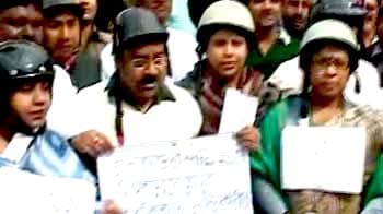 Video : Congress' way of dealing with clashes in Bengal Assembly: Lawmakers wear helmets
