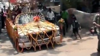 Video : यूपी, बिहार की शादियों में इम्पाला का क्रेज