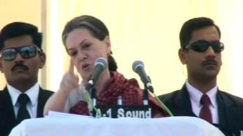 Video : Sonia's latest weapon against Narendra Modi: Speaks in Gujarati