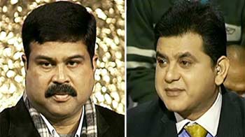 लॉबीइंग पर जारी है सियासत