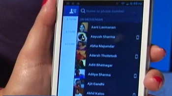 Facebook revamps Messenger app