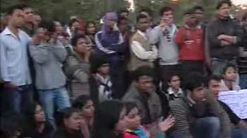 Video : Delhi gang-rape: Protests get louder