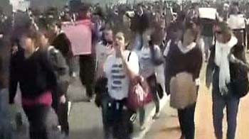 देखो गैंगरेप के खिलाफ कितना भड़क चुका है गुस्सा...