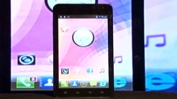 The World's biggest phone – Karbonn A30 review The World's biggest phone – Karbonn A30 review