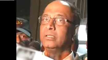 गैंगरेप की शिकार लड़की को सिंगापुर भेजा गया