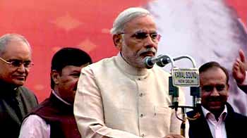 Modi gets star treatment from BJP in Delhi Modi gets star treatment from BJP in Delhi