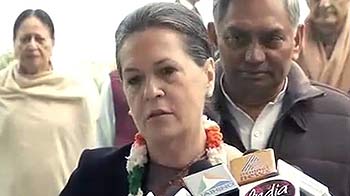 पीड़ित की हालत पर सोनिया-मनमोहन ने जताई चिंता