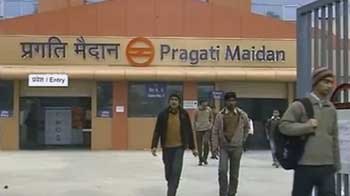 दिल्ली में 10 मेट्रो स्टेशन बंद किए गए