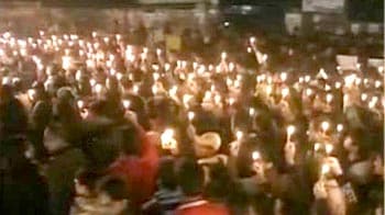 Video : Large crowds gather in silent, peaceful protests at Jantar Mantar