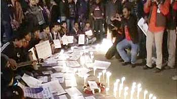 दिल्ली गैंगरेप : प्रदर्शन उग्र करने की कोशिश नाकाम दिल्ली गैंगरेप : प्रदर्शन उग्र करने की कोशिश नाकाम