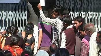 Video : Lining up to enroll for Aadhar cards