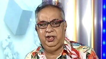 Negative sentiment remains, says Jamal Mecklai on rupee