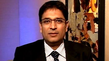 Bond yields to ease in Q3 FY13: UBS