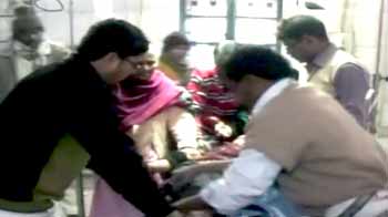 Video : To escape molester, woman jumps from speeding train