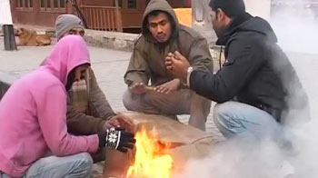 Delhi shivers at 2.7 degrees Celsius