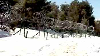 पाक सैनिकों ने फिर लांघी सीमा, दो जवान शहीद