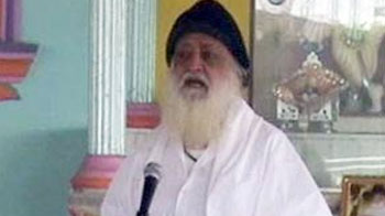 Am like elephant, media like barking dogs, says unrepentant Aasharam Bapu