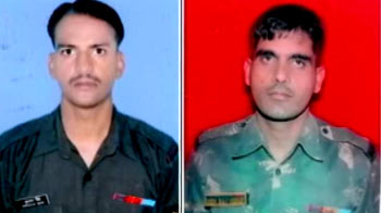 सीमा पर शहीद हुए जवानों को नम आंखों से दी विदाई सीमा पर शहीद हुए जवानों को नम आंखों से दी विदाई