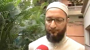 Cases against Akbaruddin show govt's 'communal bend of mind': Asaduddin Owaisi