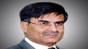 Pak summons Indian envoy, cross-border buses, trade impacted