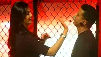 Shilpa Shetty gives self defence lessons