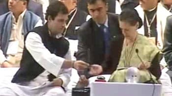 Video : Sonia Gandhi speaks at All India Congress Committee meet