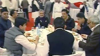 चिंतन शिविर : नेताओं ने उठाया मजेदार व्यंजनों का लुत्फ