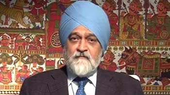 Staggered increase in diesel prices to continue: Montek Singh Ahluwalia